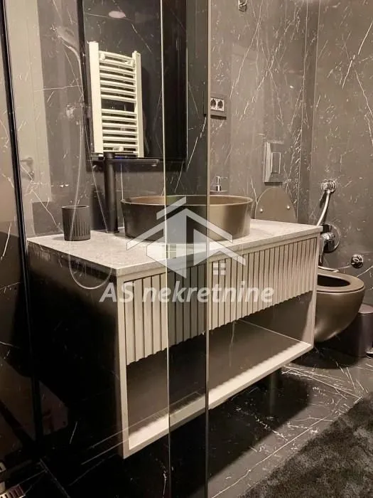 Izdavanje, dvosoban stan, 52m², Cvijićeva, Palilula Sve Podlokacije