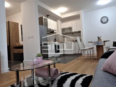 Izdavanje, dvosoban stan, 60m², Novi Beograd Blok 63, Novi Beograd Sve Podlokacije - image 4