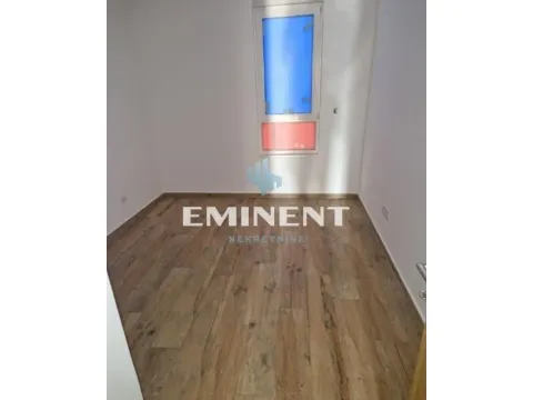 Prodaja, trosoban stan, 80m², Zemun Gornji Grad, Zemun Sve Podlokacije - image 4