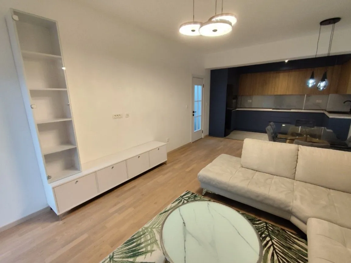 Prodaja, dvosoban stan, 79m², Malo Brdo, Podgorica