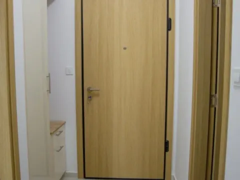 Izdavanje, jednosoban stan, 48m², New City, Podgorica - image 8