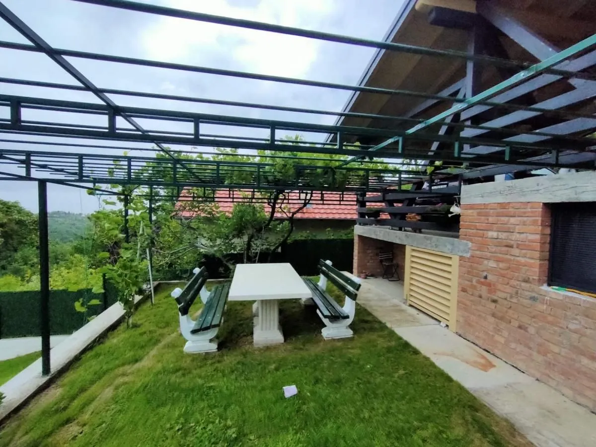 Prodaja, kuća, 151m², Sremska Kamenica, Petrovaradin
