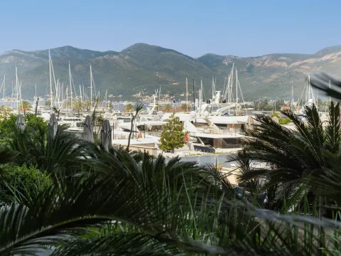 Prodaja, jednosoban stan, 81m², Porto Montenegro, Tivat - image 2