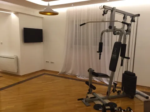 Rent, house, 320m², Gornja Gorica, Podgorica - image 19