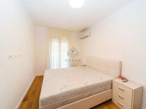 Izdavanje, dvosoban stan, 70m², Central Point, Podgorica - image 22