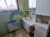 Izdavanje, kuća, 360m², Centar, Stara Pazova - image 12