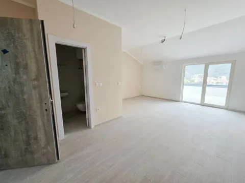 Prodaja, garsonjera, 36m², Bečići, Budva - image 8