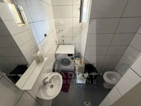 Rent, house, 220m², Tološi, Podgorica - image 18