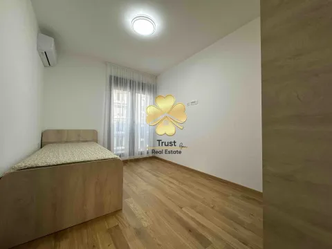 Izdavanje, dvosoban stan, 60m², City Kvart, Podgorica - image 8