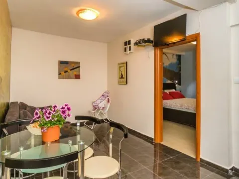 Prodaja, jednosoban stan, 45m², Rafailovići, Budva - image 4