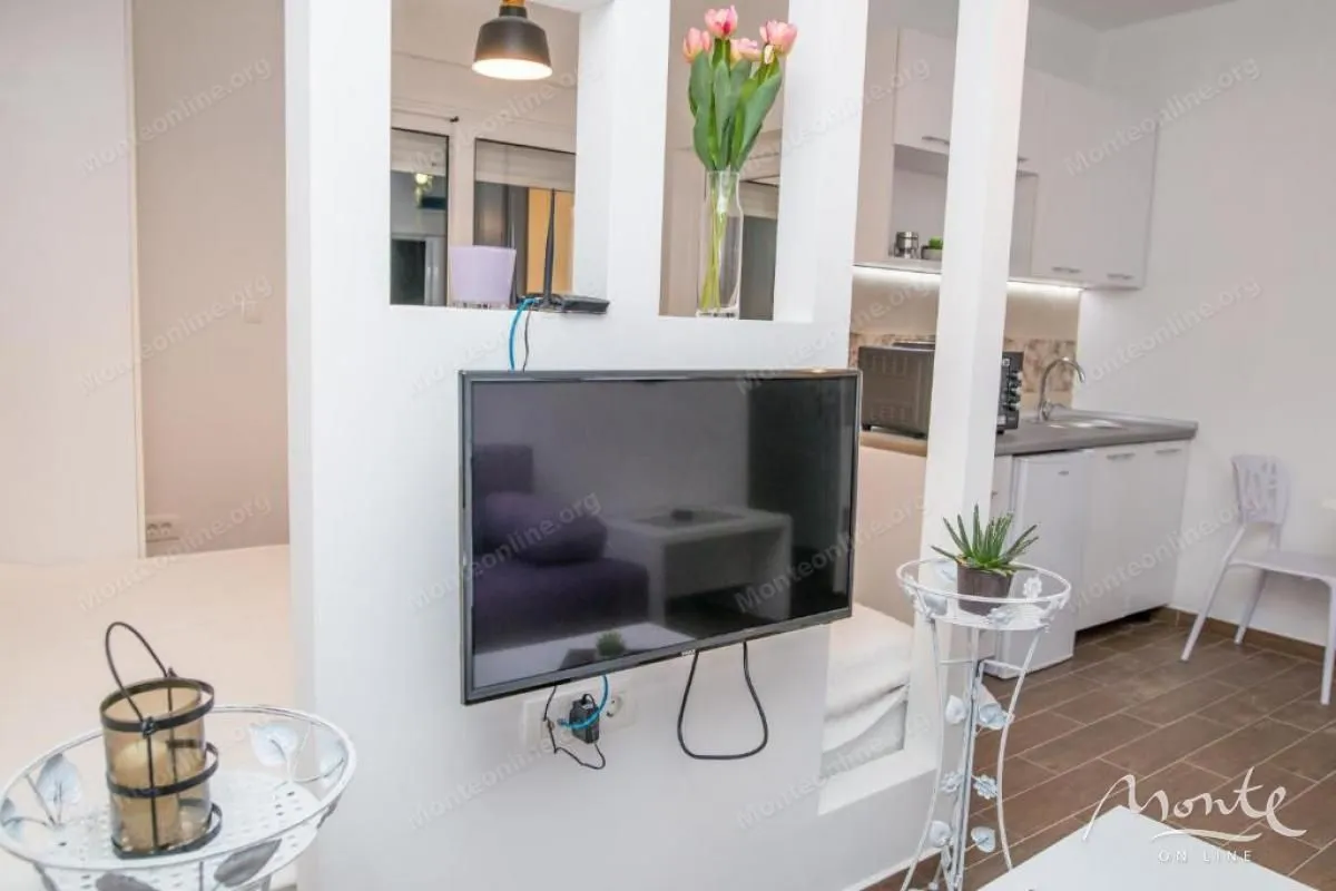 Sale, office space, 400m², Utjeha, Bar