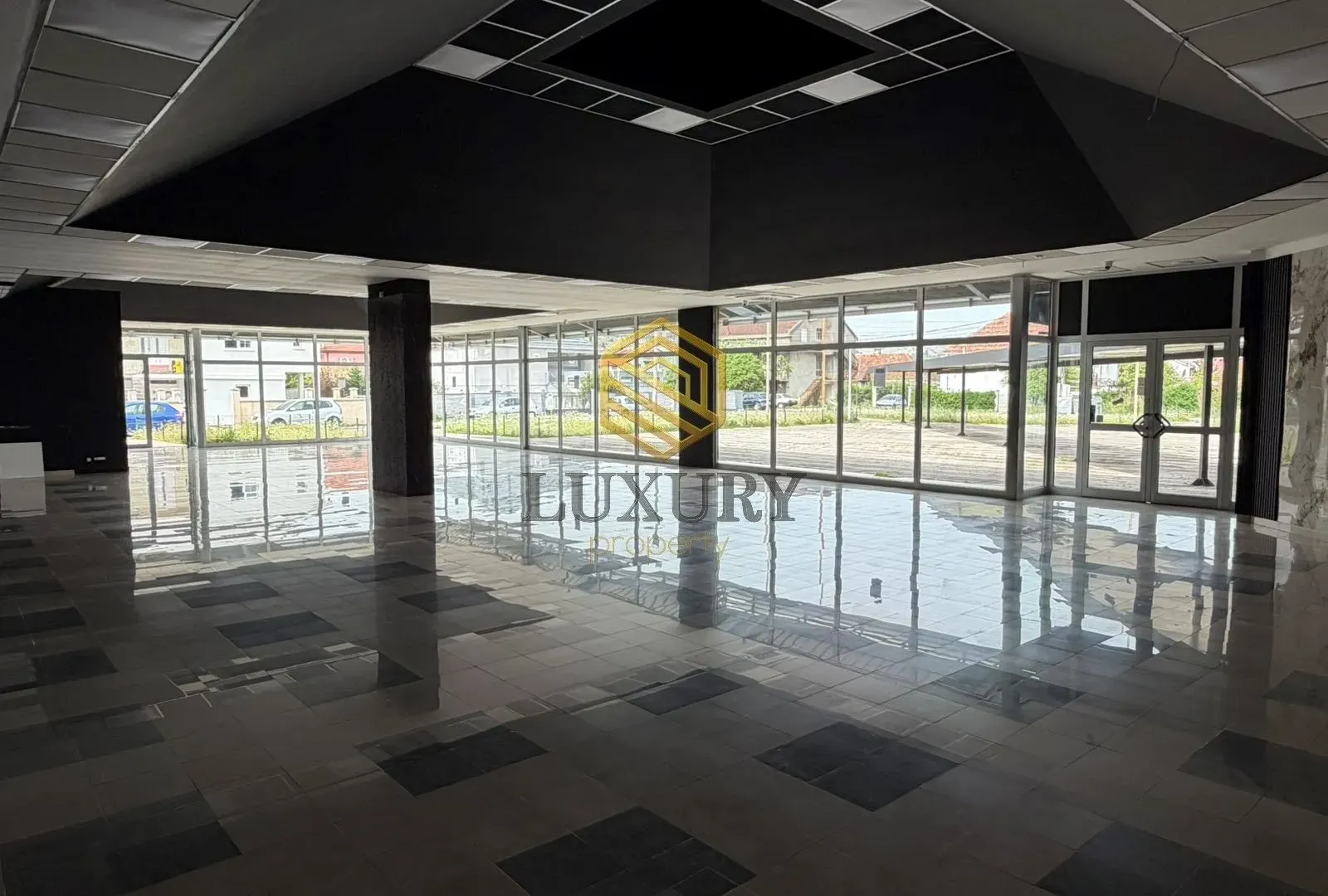 Rent, office space, 281m², Masline, Podgorica