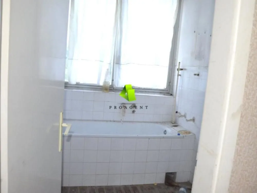 Rent, office space, 1900m², Svrljig, Srbija