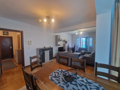 Rent, two bedroom apartment, 81m², Budva, Crna Gora - image 3