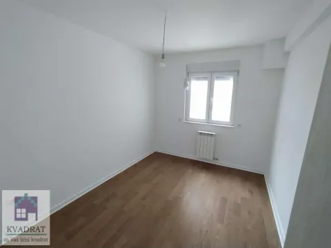 Prodaja, trosoban stan, 87m², Obrenovac, Beograd - image 9