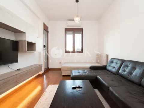 Izdavanje, garsonjera, 30m², Stara Varoš, Podgorica - image 2