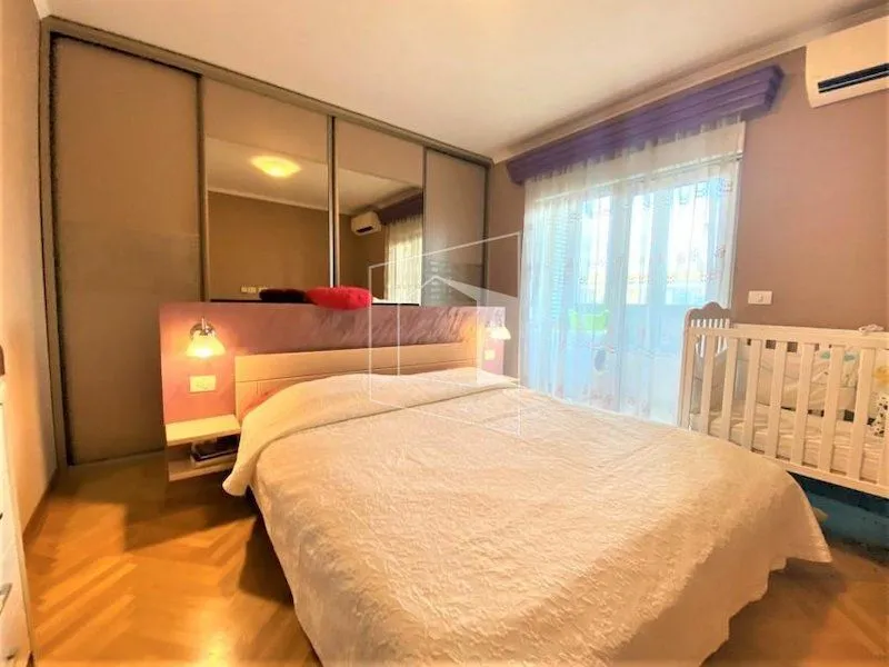 Rent, apartment, 88m², City Kvart, Podgorica