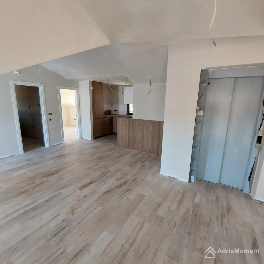 Sale, two bedroom apartment, 90m², Marići, Tivat