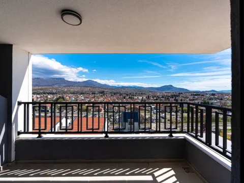Prodaja, trosoban stan, 116m², Gorica C, Podgorica - image 9
