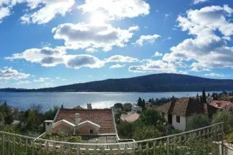 Prodaja, kuća, 170m², Baošići, Herceg Novi