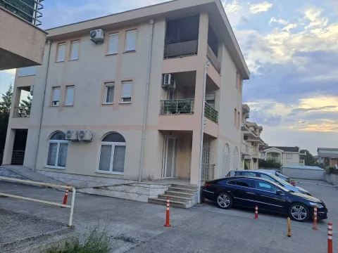 Rent, office space, 110m², Podgorica, Crna Gora - image 11