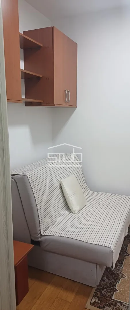 Izdavanje, jednosoban stan, 32m², Karaburma, Palilula Sve Podlokacije