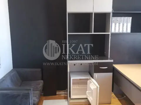 Izdavanje, poslovni prostor, 70m², Stari Grad, Beograd - image 16