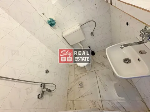 Izdavanje, trosoban stan, 110m², Senjak, Beograd - image 11