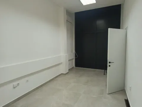 Rent, office space, 50m², Gintaš, Podgorica - image 13