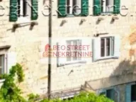 Sale, three bedroom apartment, 82m², Grad, Kotor - image 2