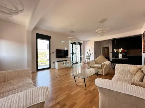 Izdavanje, dvosoban stan, 100m², Blok 9, Podgorica - image 6