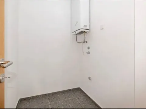 Prodaja, četvorosoban stan, 206m², Zabjelo, Podgorica - image 11