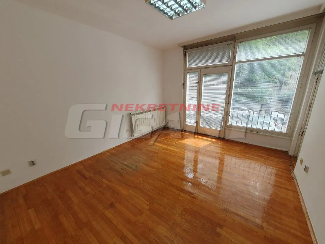 Prodaja, trosoban stan, 70m², Vukov Spomenik, Zvezdara Sve Podlokacije