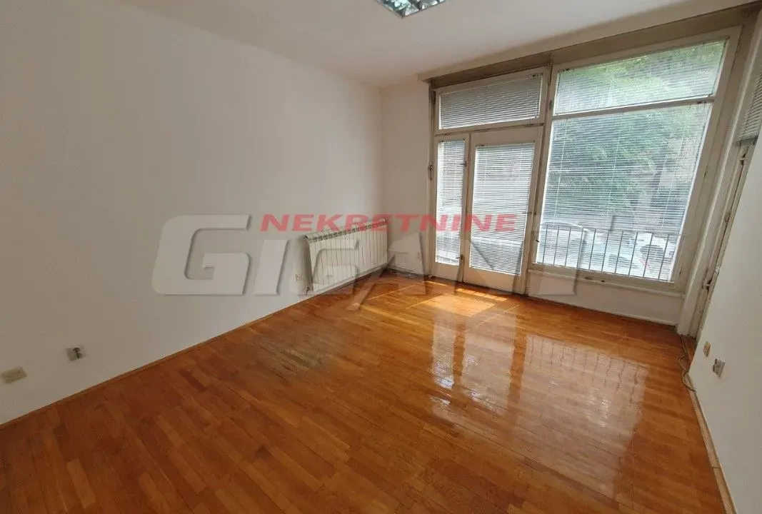 Sale, three bedroom apartment, 70m², Vukov Spomenik, Zvezdara Sve Podlokacije