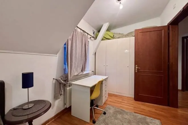 Sale, four bedroom apartment, 96m², Stari Grad, Beograd