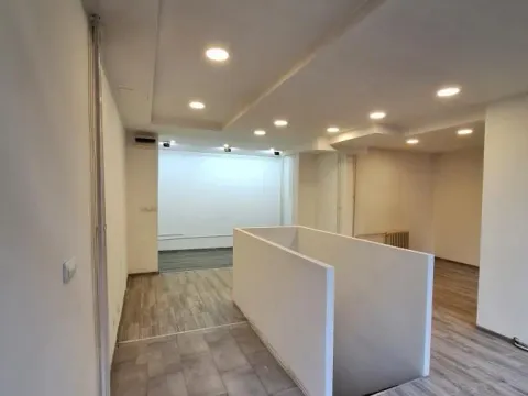 Poslovni prostor in Bezanijska Kosa 1