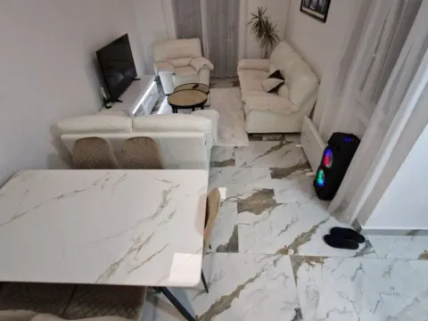 Rent, one bedroom apartment, 54m², Đenovići, Herceg Novi - image 3