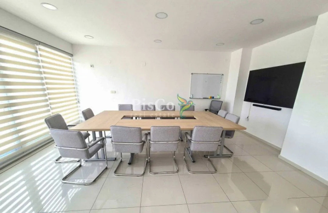 Izdavanje, poslovni prostor, 190m², Preko Morače, Podgorica