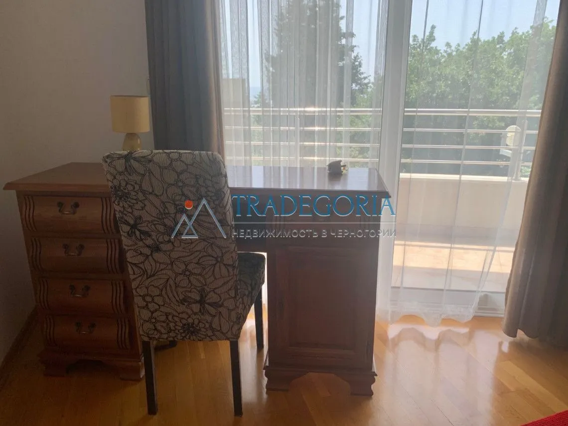 Prodaja, dvosoban stan, 120m², Petrovac, Budva