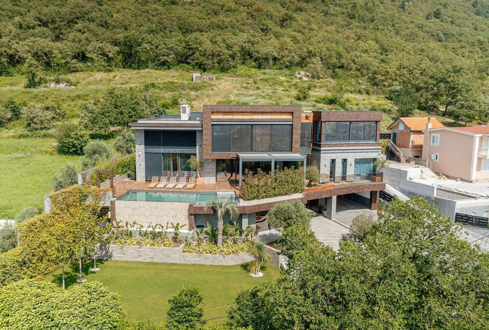 Sale, house, 549m², Dub, Kotor