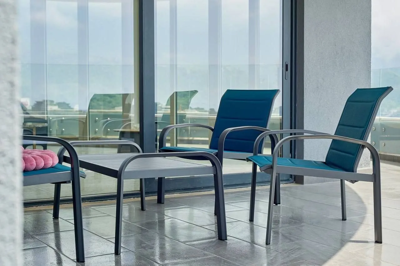 Sale, two bedroom apartment, 115m², Bečići, Budva