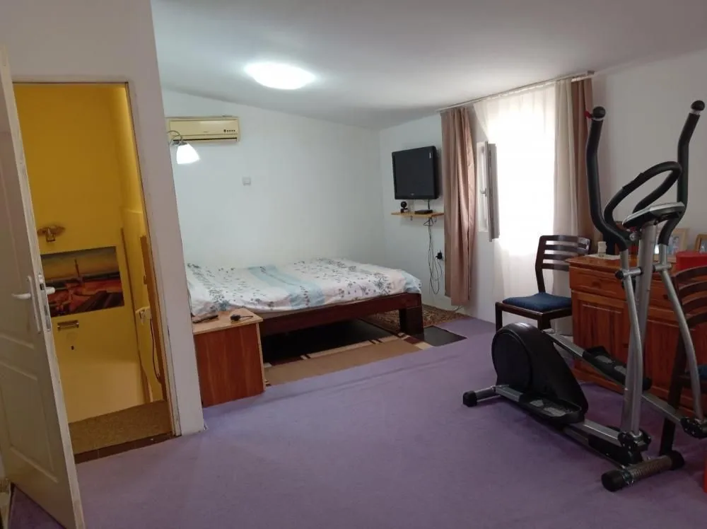 Sale, two bedroom apartment, 62m², Slavujev Venac, Zvezdara Sve Podlokacije