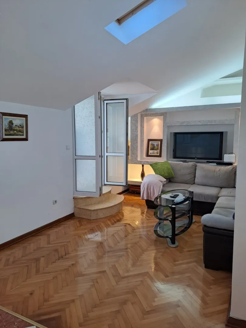 Rent, three bedroom apartment, 100m², Tivat, Crna Gora