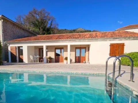 Izdavanje, kuća, 70m², Kavač, Kotor - image 2