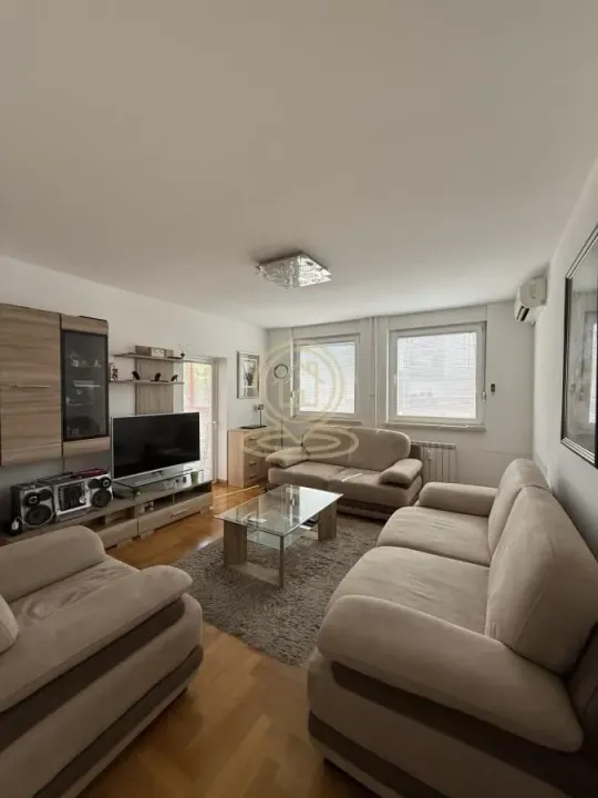 Prodaja, trosoban stan, 85m², Novi Beograd Blok 25, Novi Beograd Sve Podlokacije