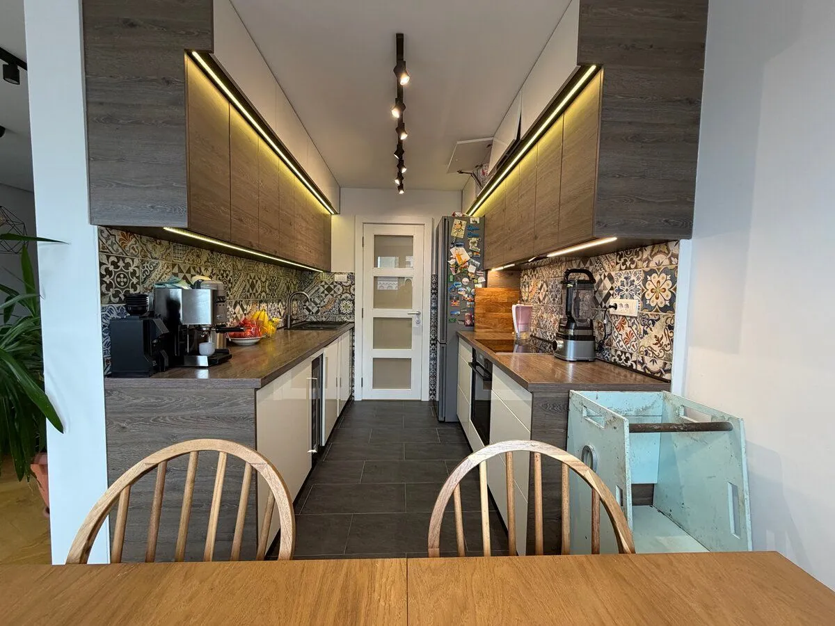 Izdavanje, trosoban stan, 75m², Vračar Hram, Vračar Sve Podlokacije