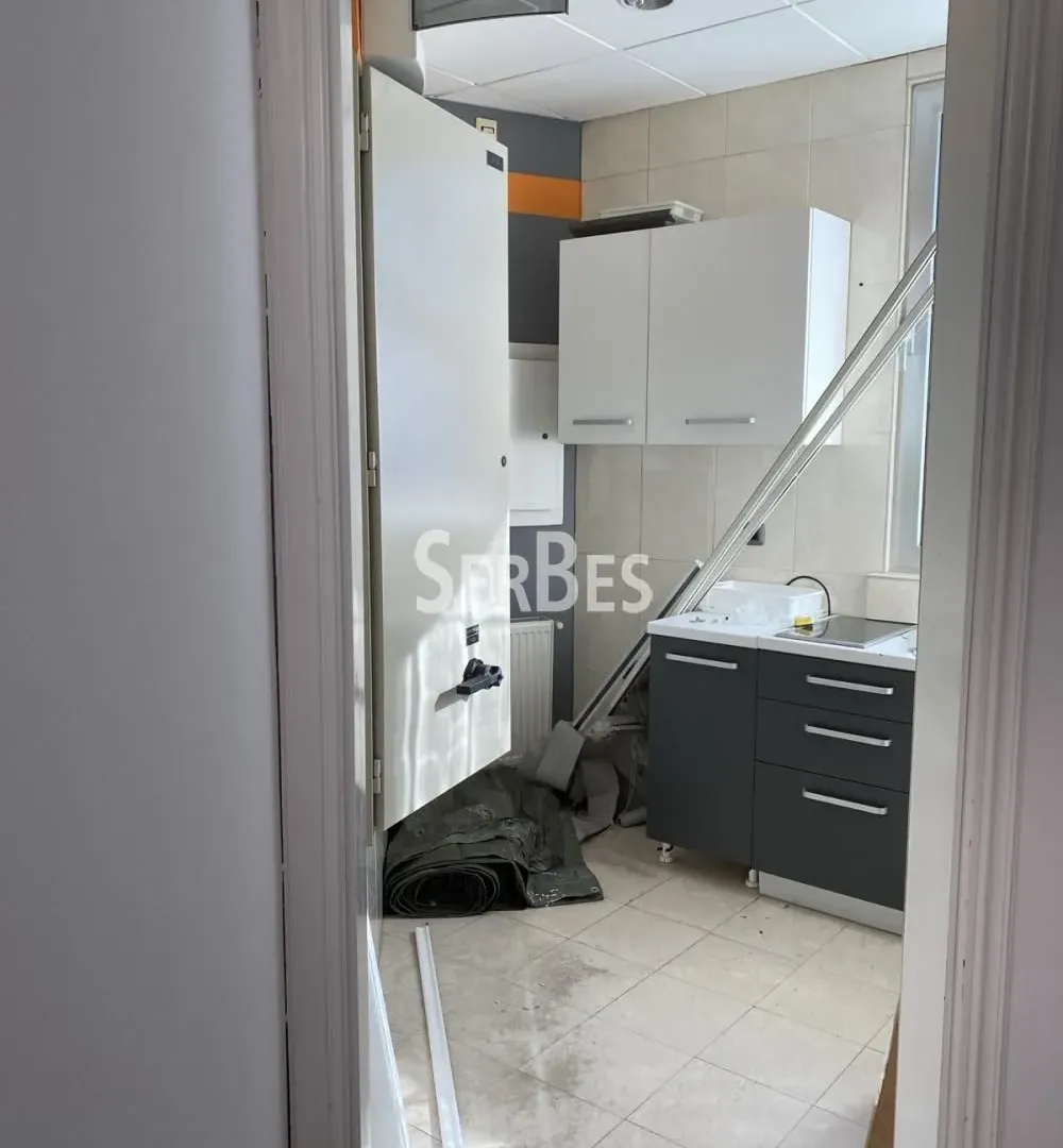 Izdavanje, poslovni prostor, 352m², Bulevar Oslobodjenja, Novi Sad Sve Podlokacije