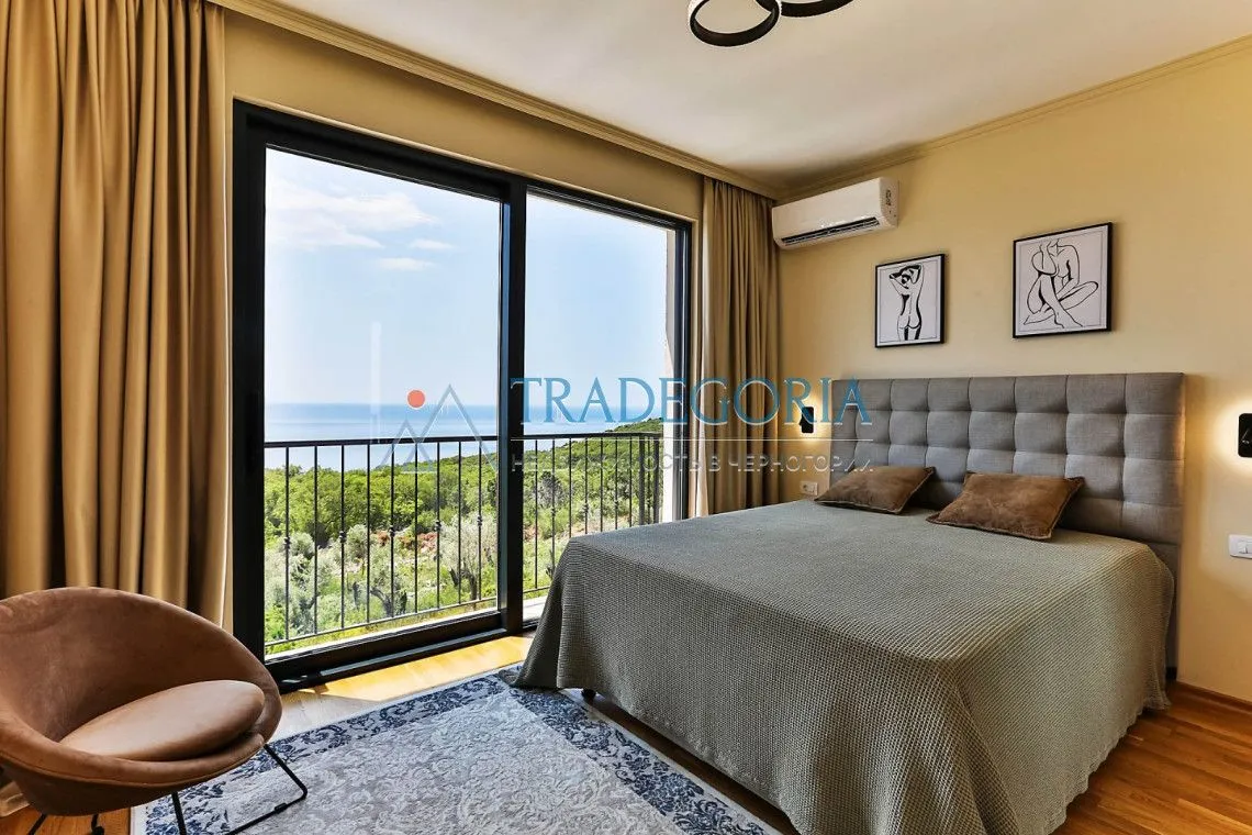 Prodaja, kuća, 223m², Reževići, Budva