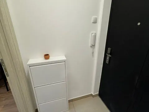 Izdavanje, jednosoban stan, Stari Aerodrom, Podgorica - image 14