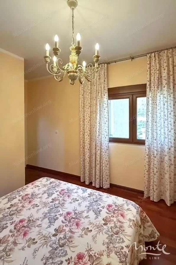 Sale, two bedroom apartment, 61m², Petrovac, Budva